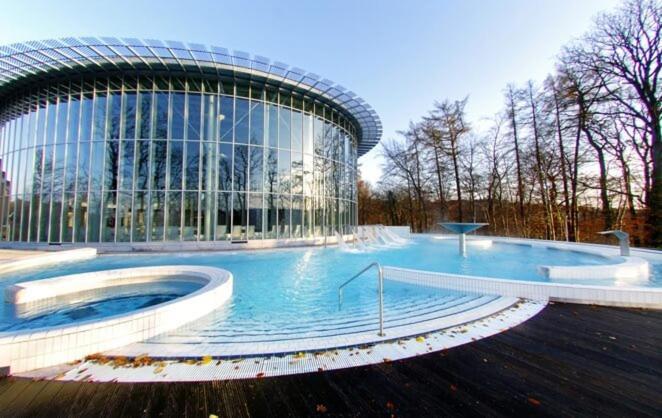 Au Grand Pierrot Apartamento Spa Exterior foto